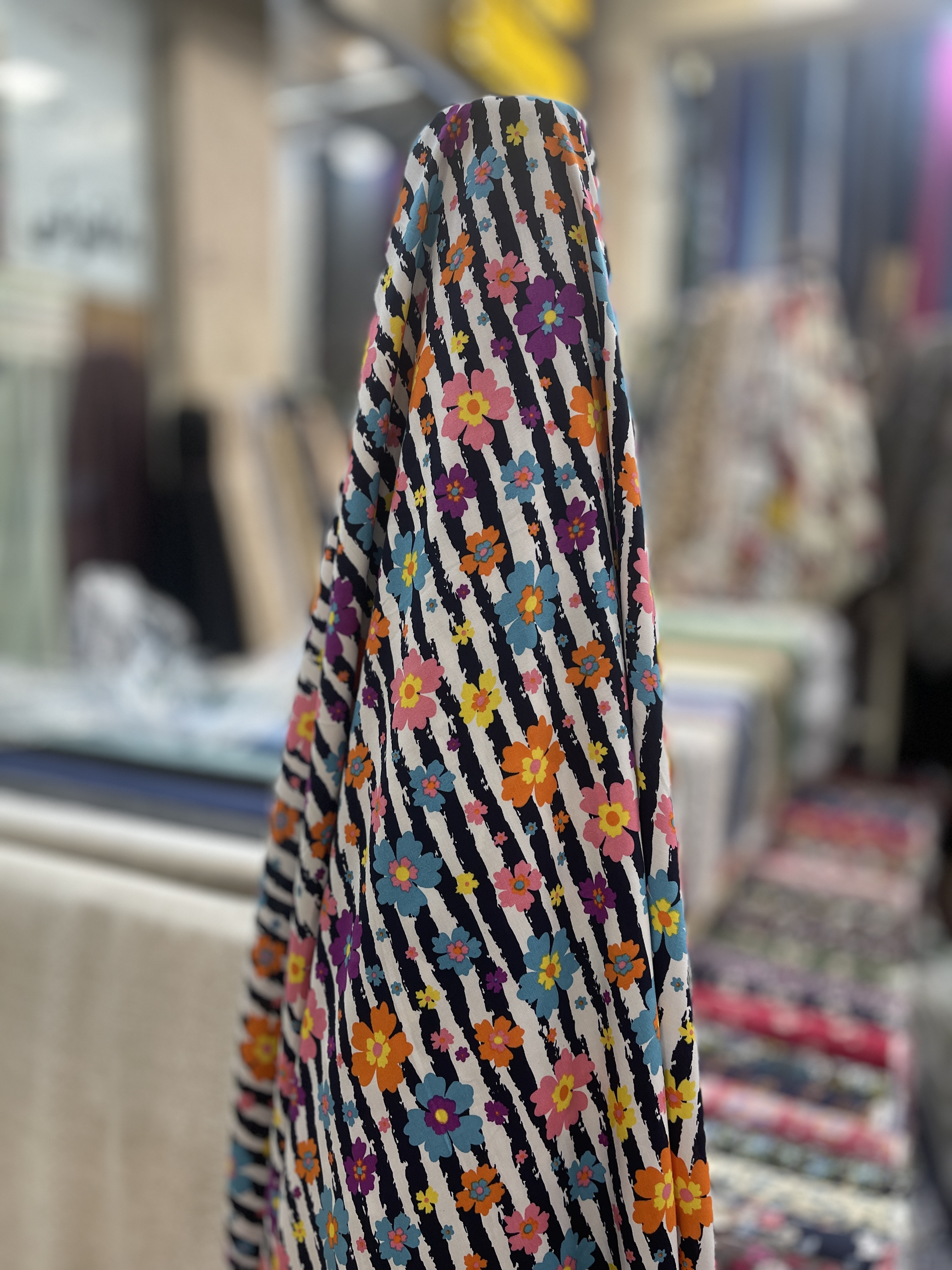 نخی کودری طرحدار