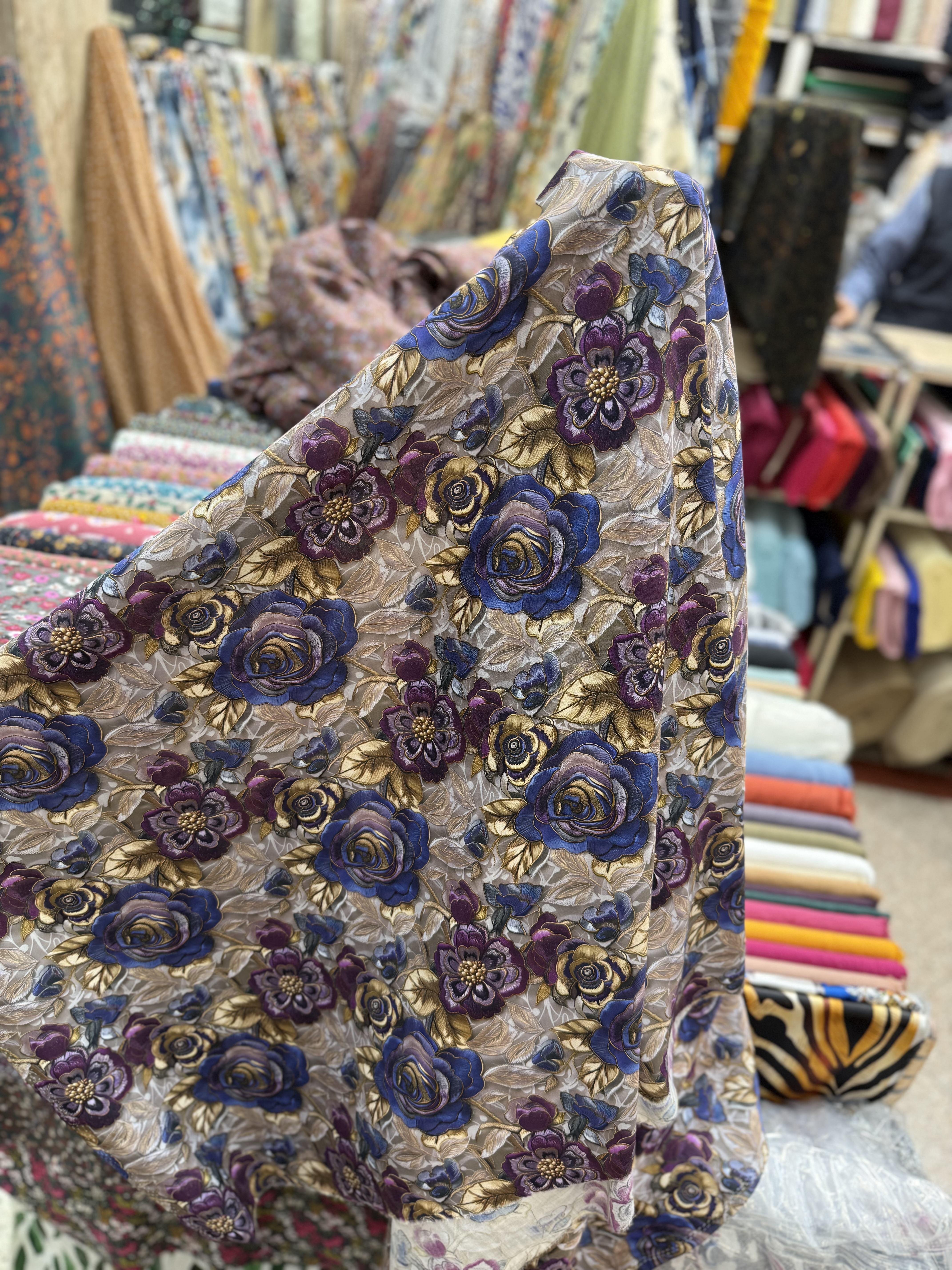نخی کودری طرحدار